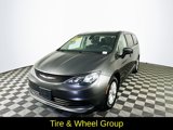 Used 2017 Chrysler Pacifica Touring w/ Tire & Wheel Group image 5