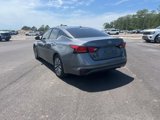 Used 2024 Nissan Altima 2.5 SV image 4