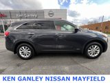 Used 2017 Kia Sorento LX w/ LX Convenience Package image 2