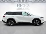 New 2025 INFINITI QX60 Luxe image 4