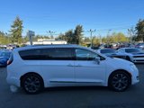 Used 2017 Chrysler Pacifica Limited w/ Tire & Wheel Group image 4