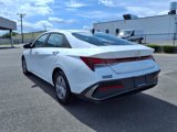 Used 2025 Hyundai Elantra SE w/ Cargo Package image 3