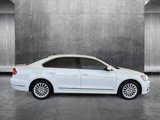Used 2017 Volkswagen Passat 1.8T SE image 4