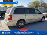 Used 2015 Chrysler Town & Country Touring image 4