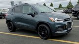 Used 2022 Chevrolet Trax LT w/ Premium Seat Package image 2