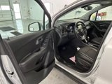 Used 2018 Chevrolet Trax LT w/ LT Convenience Package image 3