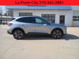 Used 2022 Ford Escape SE w/ SE Sport Appearance Package image 2