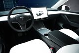 Used 2022 Tesla Model Y Long Range image 2