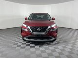 Used 2021 Nissan Rogue SV image 3