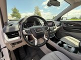 Used 2023 GMC Terrain SLT image 2