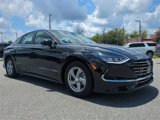 Used 2023 Hyundai Sonata SE w/ Preferred Accessory Package image 2