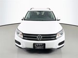 Used 2017 Volkswagen Tiguan S image 2