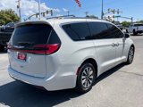 Used 2021 Chrysler Pacifica Touring-L image 4