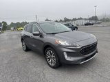 Used 2021 Ford Escape Titanium image 3