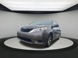 Used 2014 Toyota Sienna LE image 3