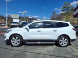Used 2016 Chevrolet Traverse LT w/ Style and Technology Package image 2