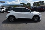 Used 2022 Nissan Kicks SV image 4