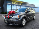 Used 2016 Chrysler Town & Country Touring w/ Driver Convenience Group image 3