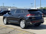 Used 2021 Volkswagen Atlas Cross Sport SE image 4