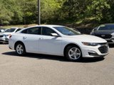 Used 2023 Chevrolet Malibu LT image 2