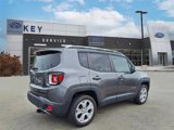 Used 2016 Jeep Renegade Limited image 3