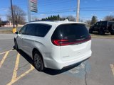 Used 2021 Chrysler Pacifica Touring-L w/ Premium & Safety Sphere Group image 5