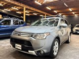 Used 2015 Mitsubishi Outlander SE image 3