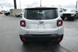Used 2018 Jeep Renegade Latitude w/ Cold Weather Group image 5