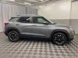 Used 2022 Chevrolet TrailBlazer LT w/ Sun and Liftgate Package image 3
