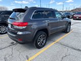Used 2017 Jeep Grand Cherokee Limited image 3