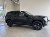 New 2025 Jeep Grand Cherokee Altitude image 2
