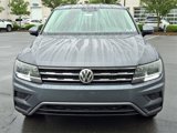 Used 2018 Volkswagen Tiguan SE w/ Panoramic Sunroof Package image 4