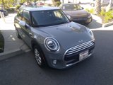 Used 2019 MINI Cooper 4-Door Hardtop image 3