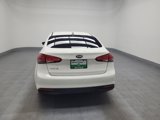 Used 2017 Kia Forte LX image 6
