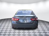 Used 2020 Toyota Camry SE image 4