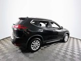 Used 2019 Nissan Rogue SV image 4