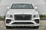 Used 2024 Bentley Bentayga Plug-In Hybrid image 3