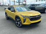 New 2025 Chevrolet Trax RS w/ Sunroof Package image 2
