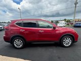 Used 2017 Nissan Rogue SV w/ SV Premium Package image 5