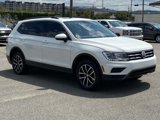 Used 2021 Volkswagen Tiguan SE w/ Panoramic Sunroof Package image 6
