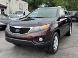 Used 2011 Kia Sorento LX w/ Convenience Pkg image 2