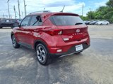 Used 2024 Hyundai Venue SEL image 2