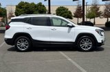 Used 2022 GMC Terrain SLT image 3