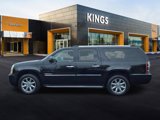Used 2014 GMC Yukon XL Denali image 3