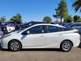 Used 2018 Toyota Prius Three image 2