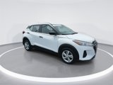 Used 2022 Nissan Kicks S image 2