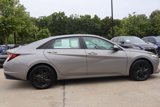 Used 2021 Hyundai Elantra SEL w/ Convenience Package image 4