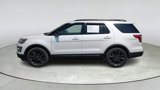Used 2017 Ford Explorer XLT w/ Equipment Group 202A image 4