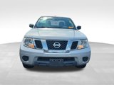 Used 2018 Nissan Frontier SV image 3