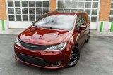 Used 2020 Chrysler Pacifica Limited w/ S Appearance Package image 2